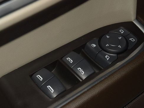 Used 2025 Chevrolet Silverado 1500 LTZ w/ LTZ Premium Package image 48