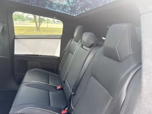 Used 2024 Tesla Cybertruck AWD Crew Cab image 17