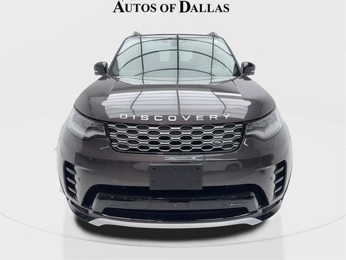 Used 2023 Land Rover Discovery Metropolitan Edition image 4