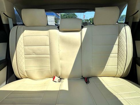 Used 2017 Lincoln MKX Select image 23