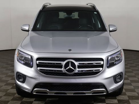 Used 2021 Mercedes-Benz GLB 250 4MATIC w/ Premium Package image 10