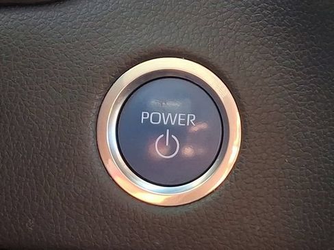 Used 2024 Toyota Tundra Limited AWD/4WD image 19