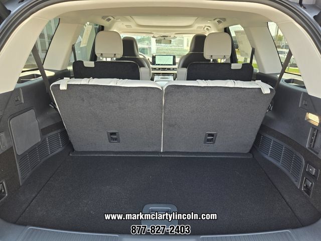 New 2026 Lincoln Aviator Reserve w/ Luxury Package AWD/4WD image 13