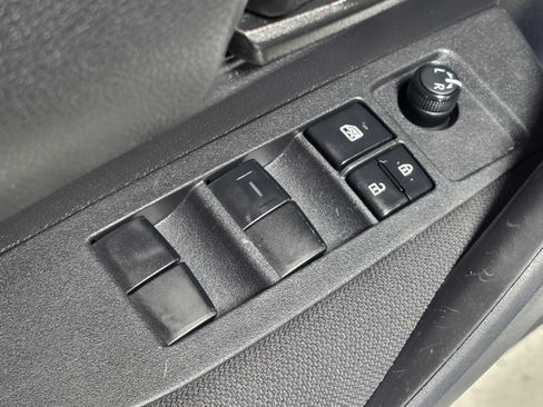 Used 2023 Toyota Corolla LE FWD image 21