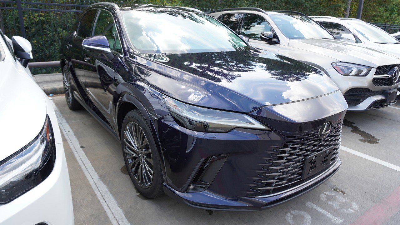 Used 2023 Lexus RX 350 FWD w/ Accessory Package (Z1) image 3
