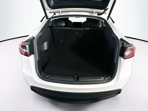Used 2022 Tesla Model Y Performance image 27