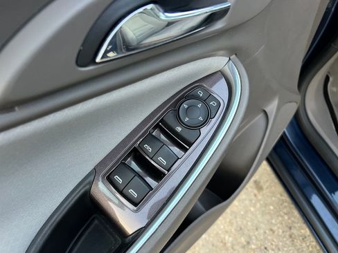 Certified 2020 Chevrolet Malibu LT image 15