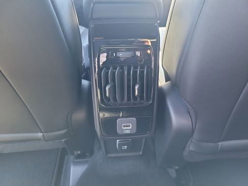 New 2026 Jeep Compass Latitude AWD/4WD image 16