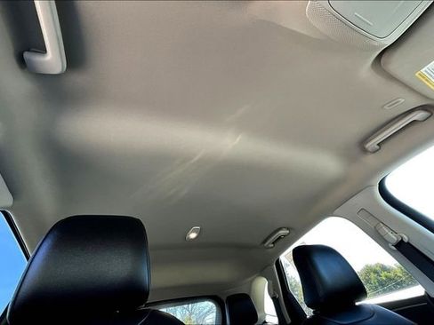 Used 2024 Ford Edge SEL image 24