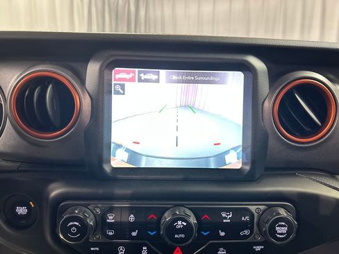 Used 2021 Jeep Gladiator Mojave image 18