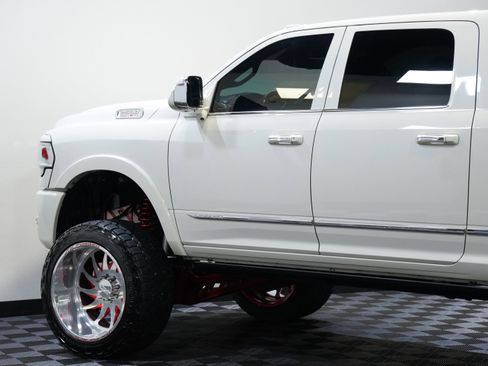Used 2022 RAM 2500 Limited AWD/4WD image 19