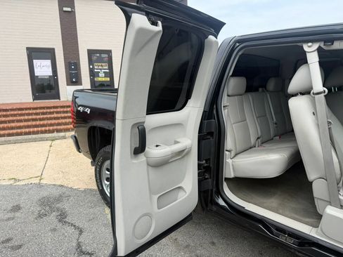 Used 2013 Chevrolet Silverado 1500 LT AWD/4WD image 11
