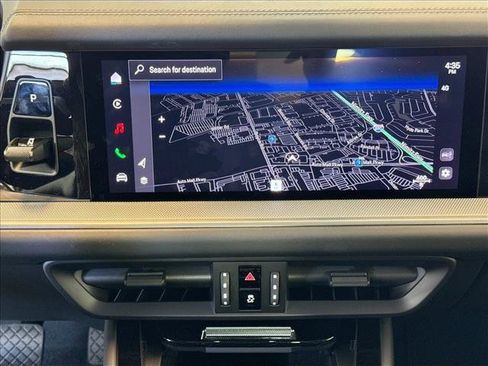 New 2025 Porsche Cayenne E-Hybrid Coupe AWD/4WD image 16