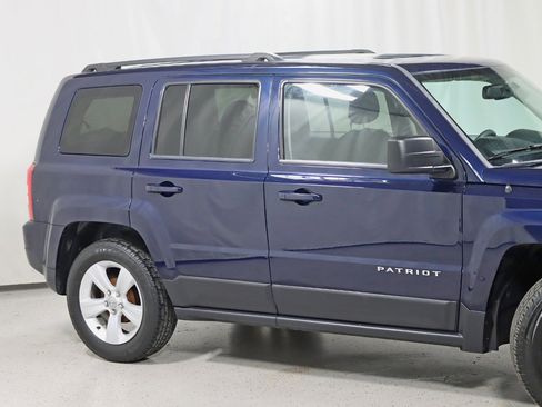 Used 2015 Jeep Patriot Sport w/ Power Value Group image 3