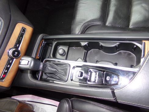 Used 2016 Volvo XC90 T6 Inscription image 62