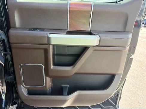 Used 2018 Ford F150 King Ranch w/ Equipment Group 601A Luxury AWD/4WD image 12