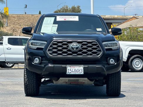 Used 2021 Toyota Tacoma TRD Off-Road w/ Technology Package AWD/4WD image 7