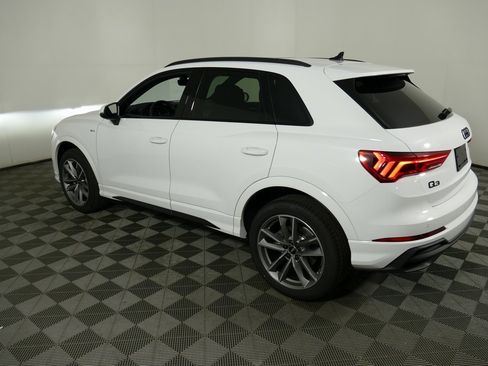 New 2025 Audi Q3 2.0T Premium image 5