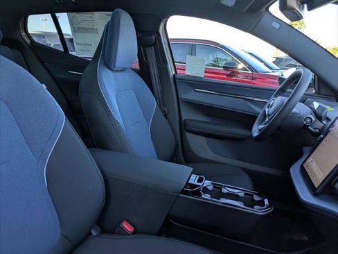 New 2026 Volvo EX30 Plus image 14