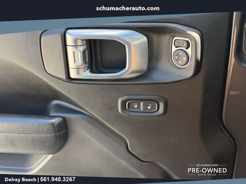 Used 2022 Jeep Wrangler Unlimited Sport AWD/4WD image 21