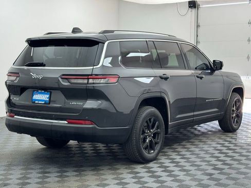 Used 2022 Jeep Grand Cherokee L Limited image 15