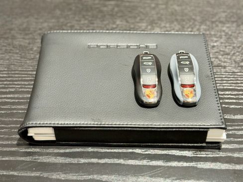 Used 2025 Porsche 718 Cayman S image 82