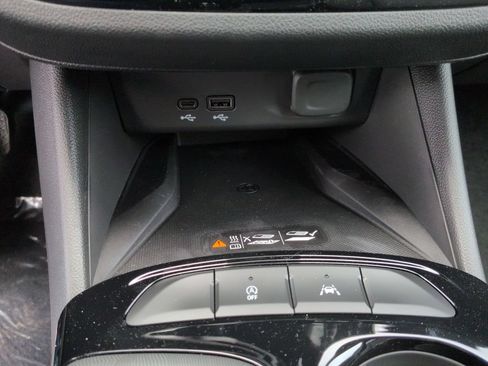New 2026 Buick Envista Sport Touring w/ Convenience I Package FWD image 20