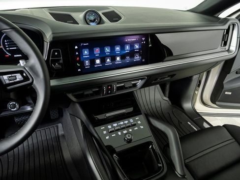 New 2026 Porsche Cayenne Coupe image 13