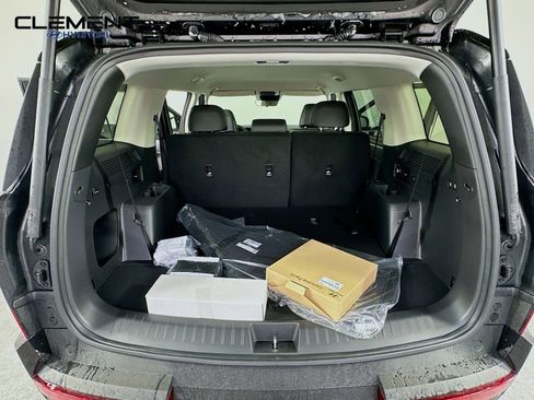 New 2026 Hyundai Santa Fe SEL image 9