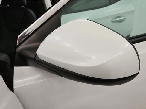 Used 2023 Buick Encore GX Essence w/ Experience Buick Package FWD image 18