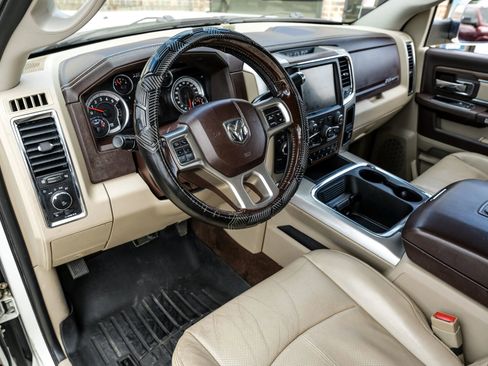 Used 2018 RAM 2500 Laramie AWD/4WD image 15