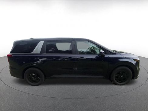 Used 2026 Kia Carnival FWD image 16