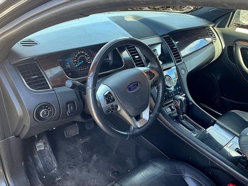 Used 2018 Ford Taurus Limited image 10
