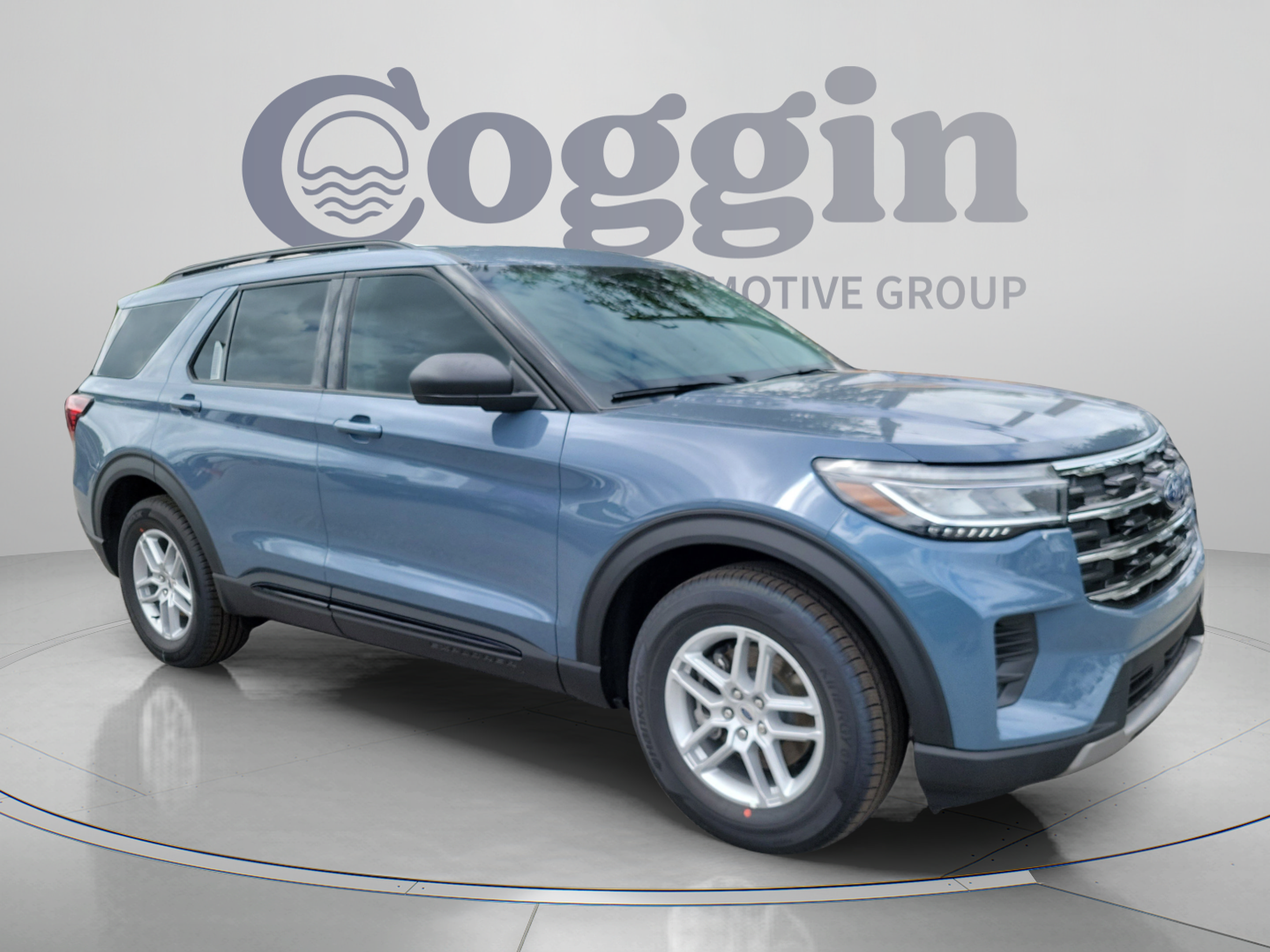 New 2026 Ford Explorer Active RWD image 5