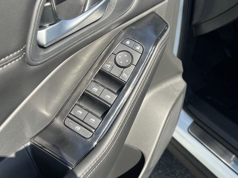 New 2026 Nissan Rogue SV image 15