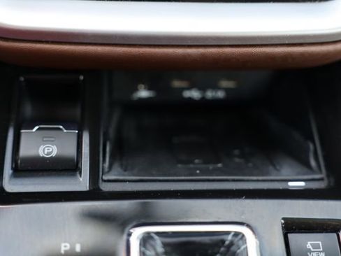 Certified 2022 Subaru Outback Touring image 43