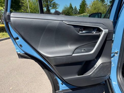 Used 2022 Toyota RAV4 XSE AWD/4WD image 31