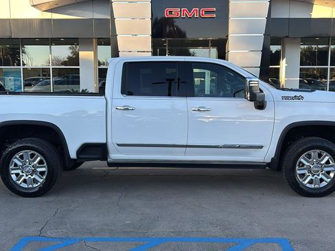 Certified 2024 Chevrolet Silverado 2500 High Country w/ Technology Package image 9