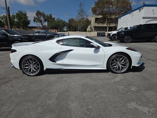 Used 2021 Chevrolet Corvette Stingray Preferred Cpe w/ Z51 Performance Package RWD image 2