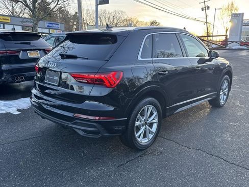 Used 2023 Audi Q3 2.0T Premium w/ Convenience Package image 5