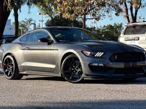 Used 2016 Ford Mustang Shelby GT350R w/ GT350R Equipment Group 920A image 2
