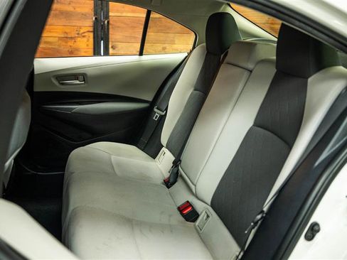 Used 2020 Toyota Corolla LE FWD image 10