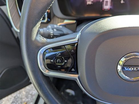 Used 2022 Volvo XC60 T8 Inscription w/ Advanced Package image 22