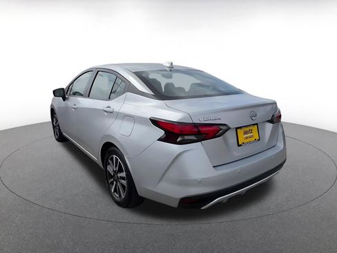 Used 2025 Nissan Versa SV FWD image 11
