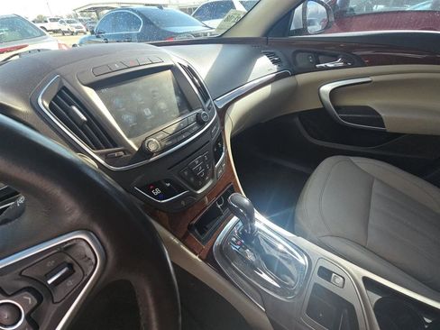 Used 2017 Buick Regal Sport Touring image 17