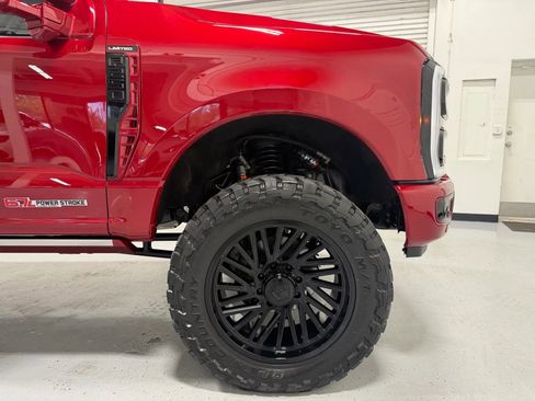 Used 2024 Ford F250 Limited w/ FX4 Off-Road Package image 23