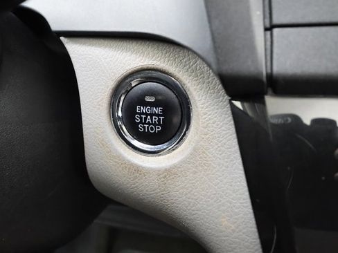 Used 2018 Toyota Sienna XLE w/ Carpet Mat Package image 18