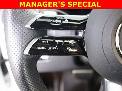 Certified 2025 Mercedes-Benz GLC 300 4MATIC image 10