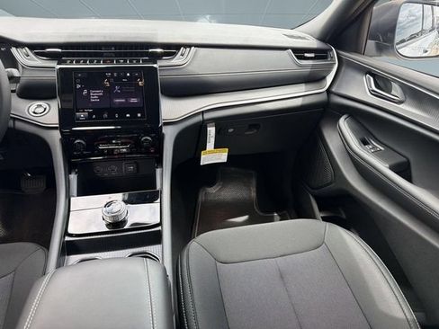 New 2026 Jeep Grand Cherokee Laredo RWD image 27