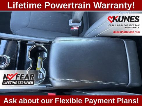 Used 2023 Jeep Grand Cherokee Laredo image 23